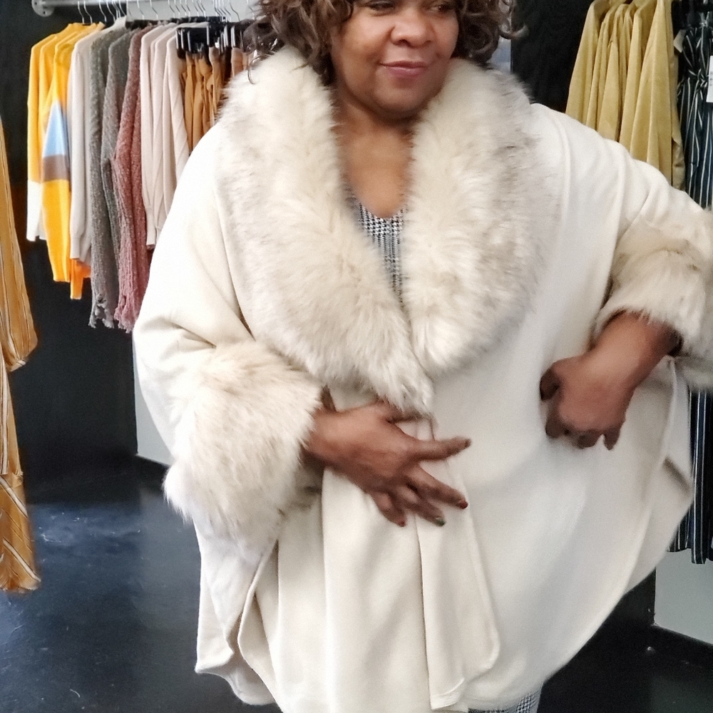 Styling and Profiling Off White Faux Fur Cape
